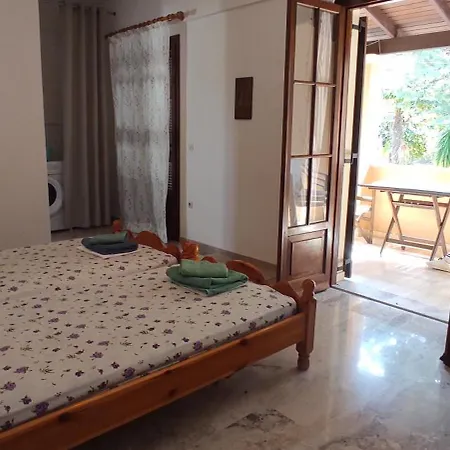 Semesterbostad Ektora's House Agios Georgios Pagon